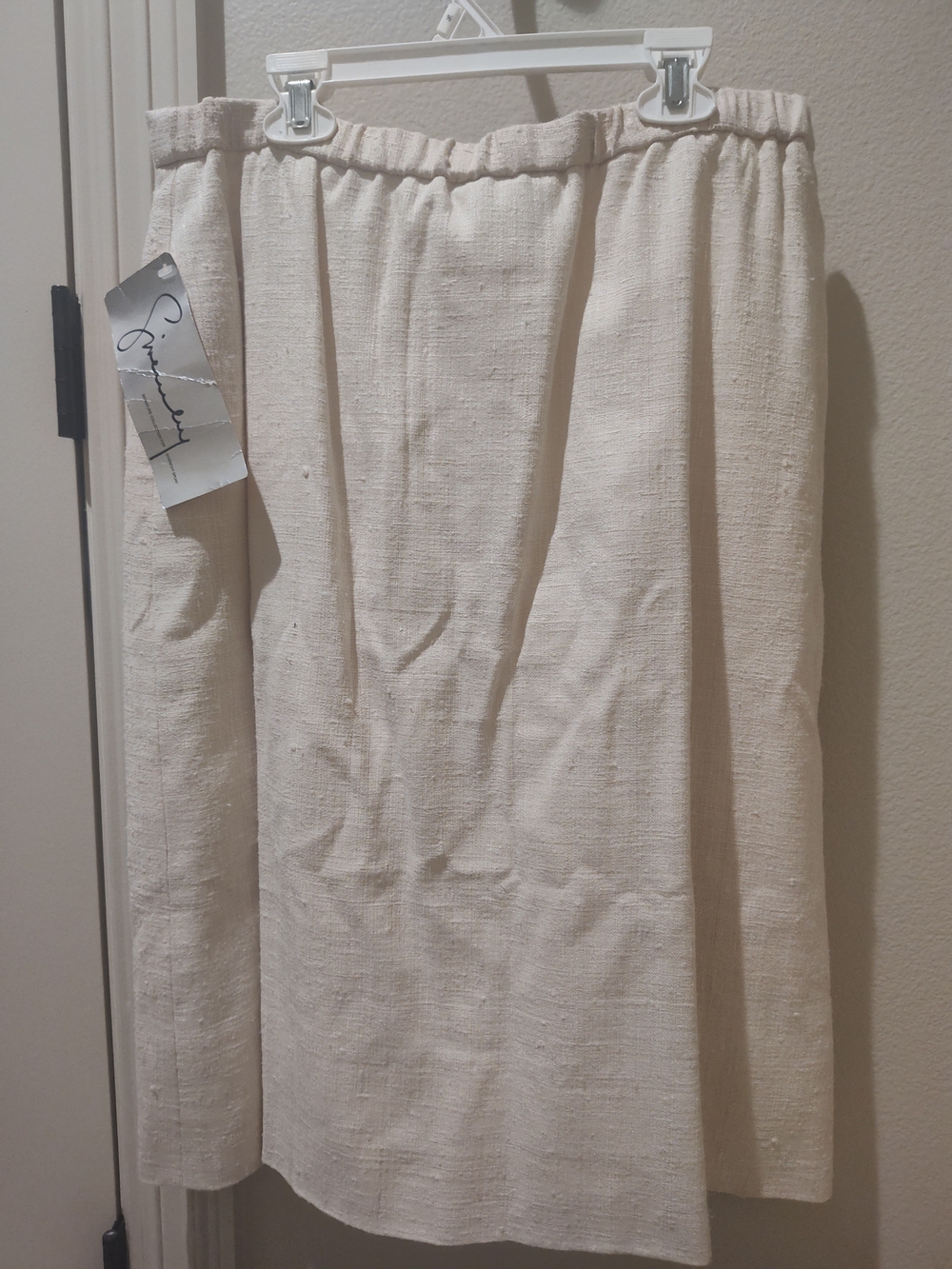NWT Givenchy Sport Cream Textured Suit Skirt Size 14 - Picture 4 of 4